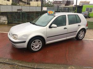 VW Golf 1.9 TDI 110cv Fevereiro/99 - à venda - Ligeiros