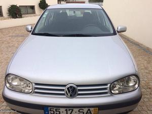 VW Golf 4 Julho/01 - à venda - Ligeiros Passageiros, Braga