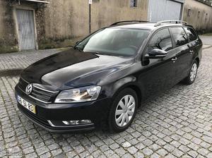 VW Passat BlueMotion Dezembro/13 - à venda - Ligeiros