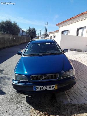 Volvo V40 V TD Novembro/96 - à venda - Ligeiros