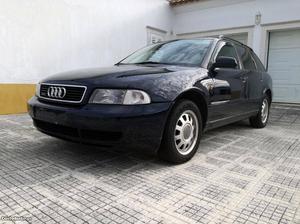 Audi A4 1.8 Avant Novembro/97 - à venda - Ligeiros
