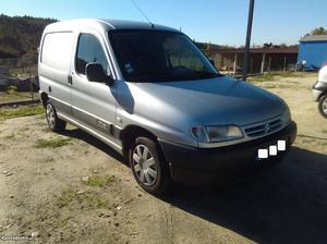 Citroën Berlingo 19 DI Novembro/01 - à venda - Ligeiros