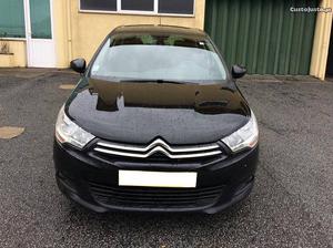 Citroën C4 1.6 Hdi de 115cv Abril/14 - à venda - Ligeiros