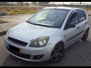 Ford Fiesta 1.25 X Trend DVD Fevereiro/06 - à venda -