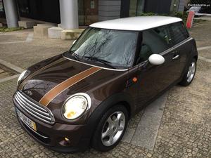 MINI Cooper 1.6 Cooper D Dezembro/10 - à venda - Ligeiros