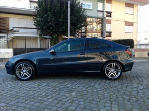 Mercedes-Benz C 220 SPORT COUPE NACIONAL Setembro/01 - à