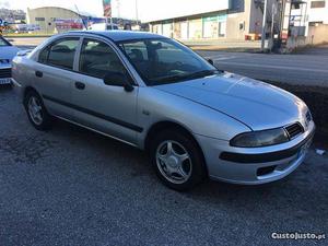 Mitsubishi Carisma 1.9 td Junho/99 - à venda - Ligeiros