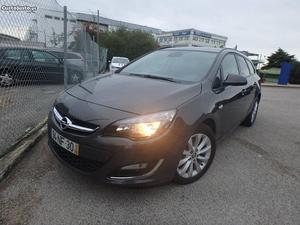Opel Astra CDTi EXECUTIVE S/S Setembro/12 - à venda -