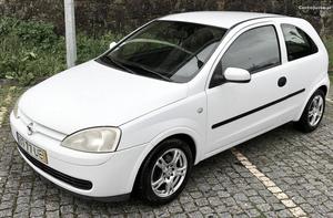 Opel Corsa 1.7 DI Van Isuzu  Outubro/02 - à venda -