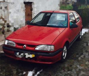 Renault 19 carrinha Agosto/92 - à venda - Ligeiros