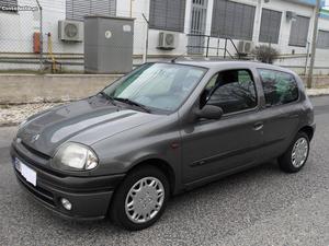 Renault Clio 1.2 RN DA 4AB VE Maio/00 - à venda - Ligeiros