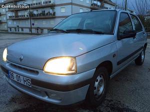Renault Clio 1.2 energy Dezembro/96 - à venda - Ligeiros