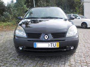 Renault Clio Previlége A/C Julho/02 - à venda - Ligeiros