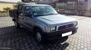 Toyota Hilux 2.4D 4Lug Janeiro/01 - à venda - Pick-up/