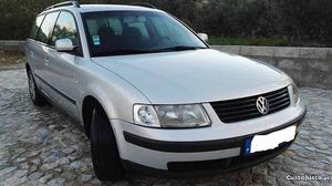 VW Passat variant 115 cv Março/99 - à venda - Ligeiros