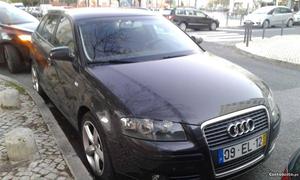 Audi A3 1.6 FSI Sportback Setembro/07 - à venda - Ligeiros