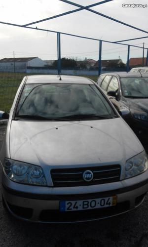 Fiat Punto 1.3 jtd mulijet Abril/06 - à venda - Ligeiros