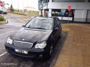 Mercedes-Benz C 220 cdi 150cv com pele Abril/05 - à venda -