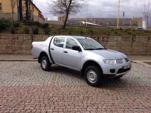 Mitsubishi L DiD 4X4 Julho/11 - à venda - Ligeiros