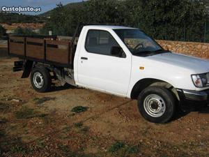 Nissan Pick Up 2.5 4x2 3 Lugares Fevereiro/00 - à venda -