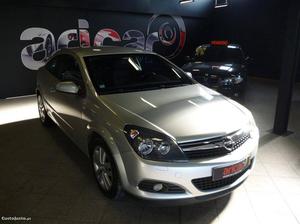 Opel Astra GTC Junho/09 - à venda - Descapotável / Coupé,