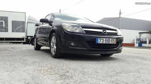 Opel Astra Gtc Janeiro/06 - à venda - Ligeiros Passageiros,