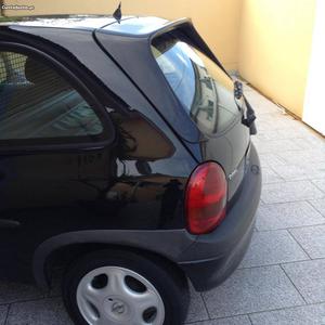 Opel Corsa 1.5td sport Junho/00 - à venda - Comerciais /