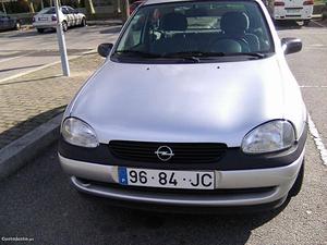 Opel Corsa Swing Novembro/97 - à venda - Ligeiros