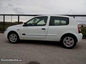 Renault Clio clio 1.5dci Setembro/01 - à venda - Ligeiros