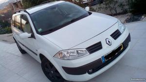 Renault Mégane 1.5 DCI Dezembro/03 - à venda - Ligeiros