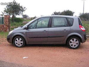 Renault Scénic DIESEL 5 LUGARES AC Fevereiro/04 - à venda