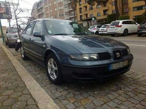 Seat Leon v Agosto/00 - à venda - Ligeiros