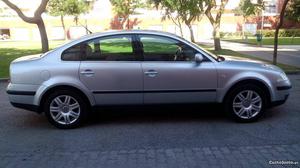 VW Passat 1.6 excelente estado Setembro/03 - à venda -