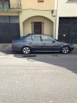 BMW 520 gasolina Maio/98 - à venda - Ligeiros Passageiros,