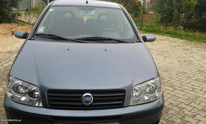Fiat Punto  multijet diesel Março/05 - à venda -