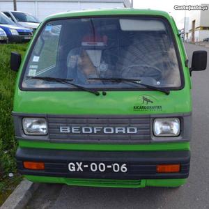 Mini caravana Bedford Rascal Novembro/90 - à venda -