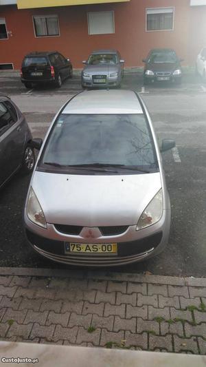 Mitsubishi Colt Negociável Maio/05 - à venda - Ligeiros