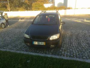 Opel Zafira A Junho/00 - à venda - Monovolume / SUV,
