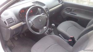 Renault Clio 1.5dci Dezembro/03 - à venda - Ligeiros