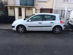 Renault Mégane berline Junho/08 - à venda - Ligeiros