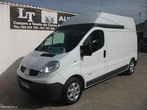 Renault Trafic 2.0 DCI 115cv L2H2 Outubro/13 - à venda -