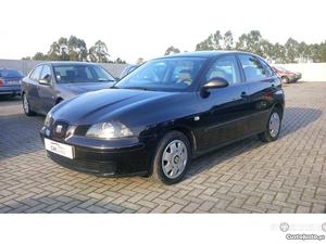 Seat Ibiza 5p V Signo Março/03 - à venda - Ligeiros