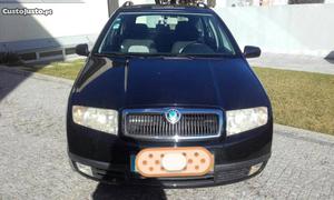 Skoda Fabia 1.2 Março/04 - à venda - Ligeiros Passageiros,