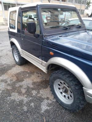 Suzuki Samurai Cabrio Dezembro/98 - à venda - Ligeiros