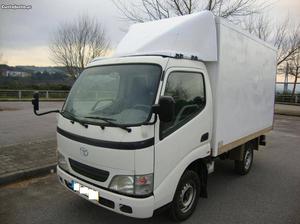 Toyota Dyna 150 D4D Março/04 - à venda - Comerciais / Van,