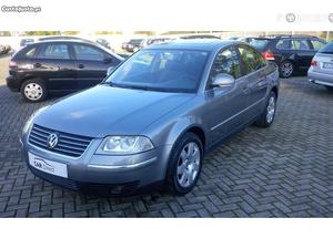 VW Passat 1.9 TDI 130cv 6v Junho/04 - à venda - Ligeiros