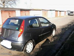 Fiat Punto 1.2 sport A/C D.A Setembro/01 - à venda -