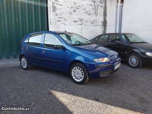 Fiat Punto 2 1.2i  Julho/01 - à venda - Ligeiros