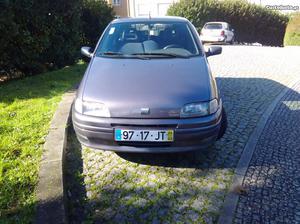 Fiat Punto 4 portas Março/98 - à venda - Ligeiros