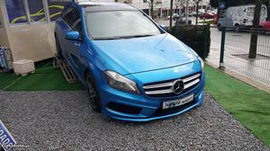 Mercedes-Benz A 180 Amg Março/13 - à venda - Ligeiros